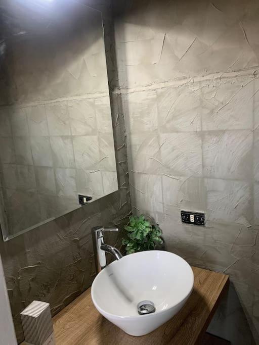 Apartamento Milano Besana Rent House Exterior foto